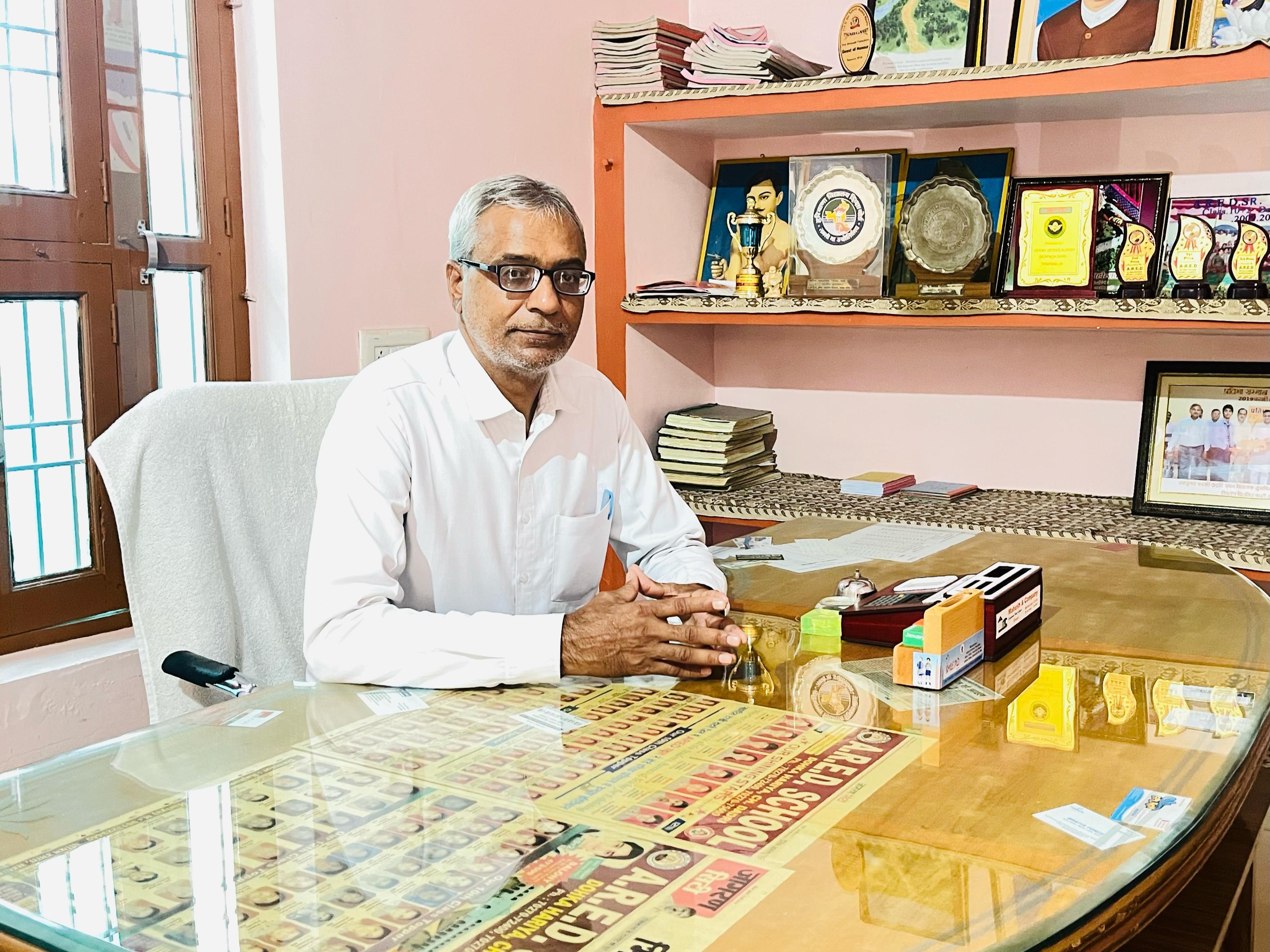 principal's photo